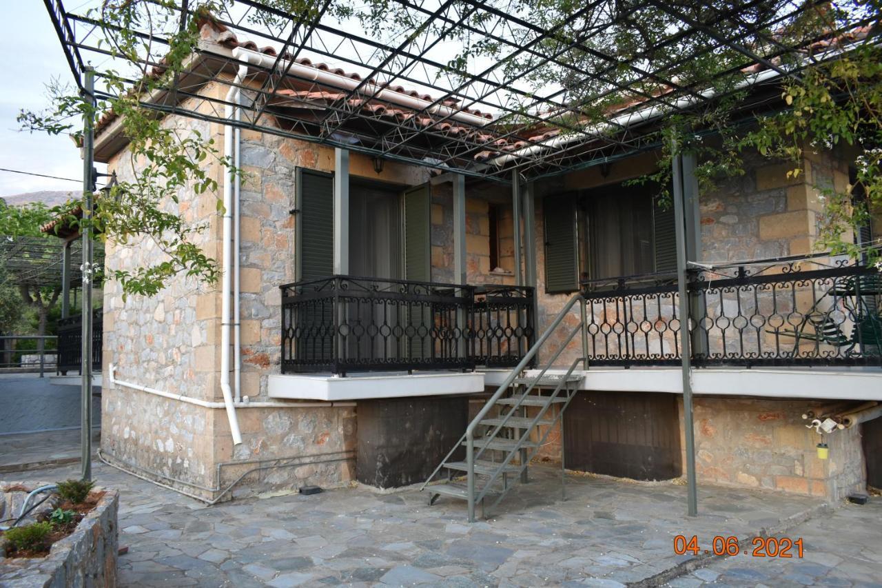 Ouranias Studios Kardhamili Exterior foto